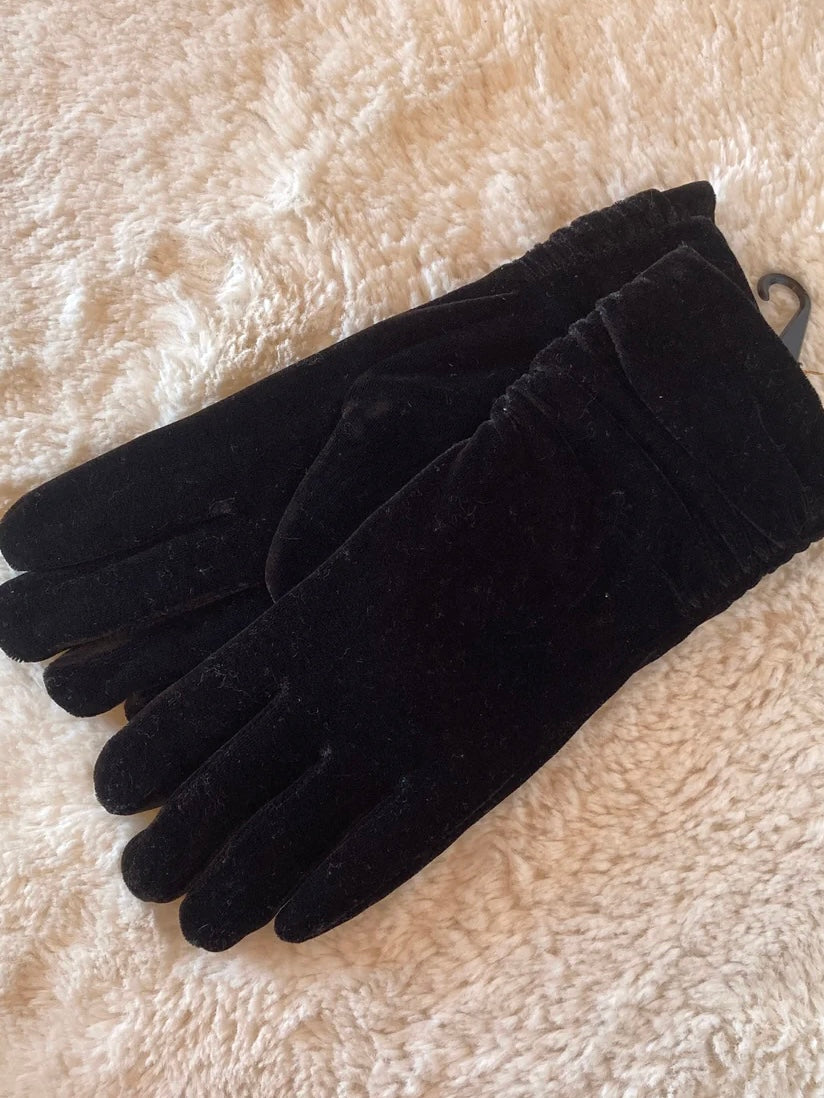 Shirred Velvet Gloves