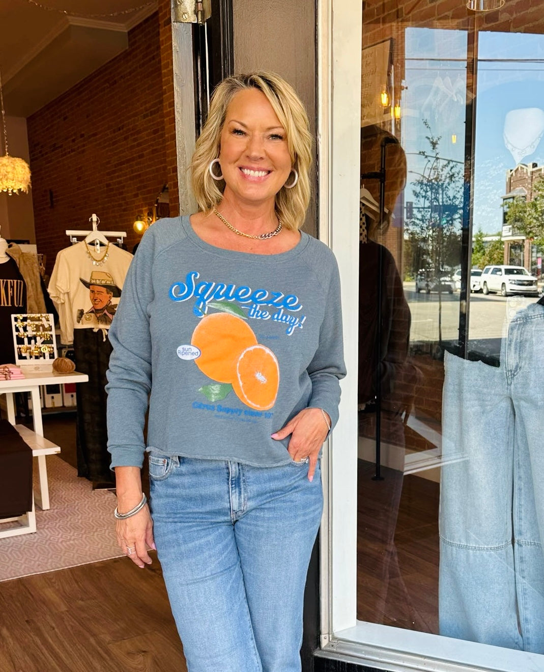 Squeeze the Day Pullover