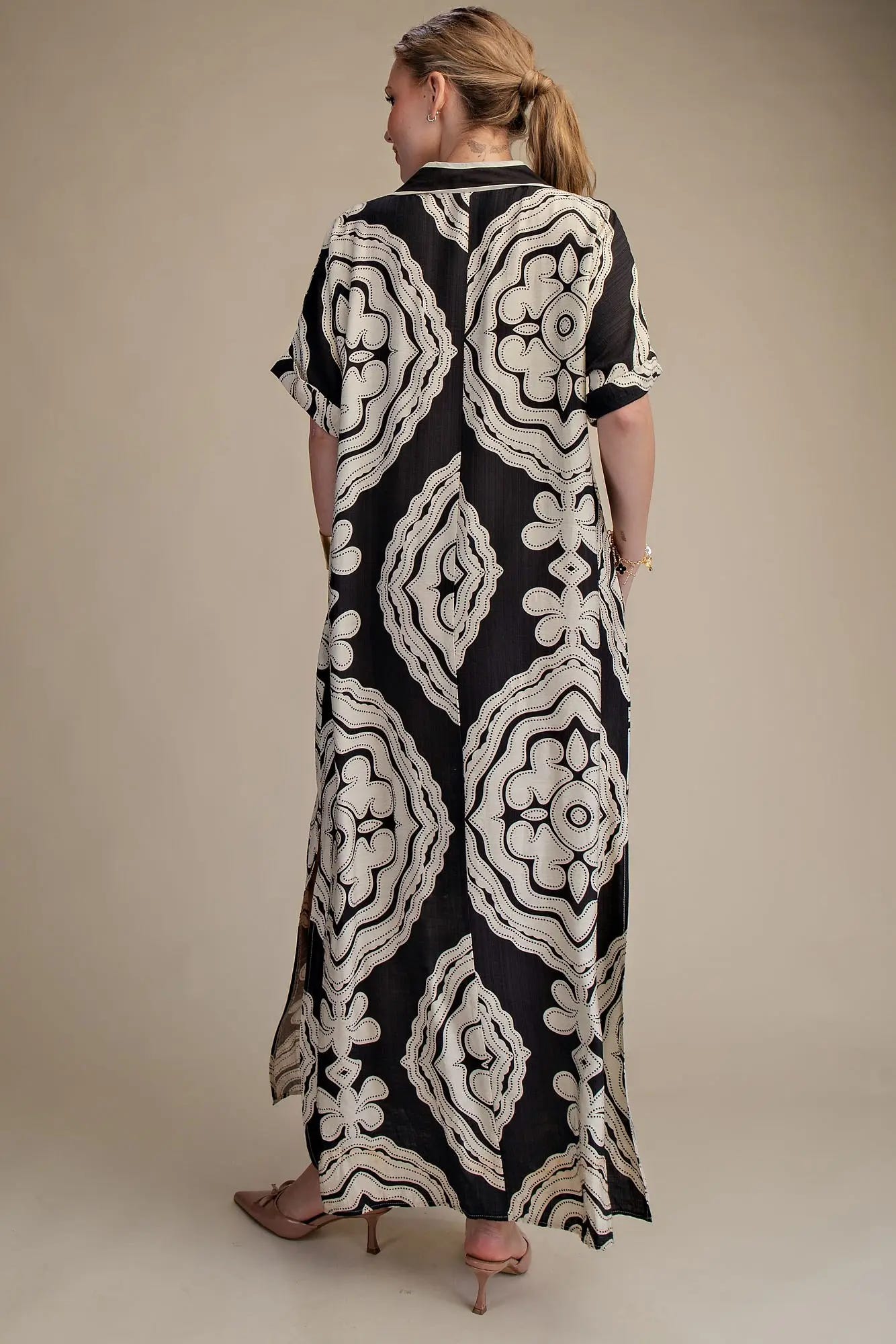The Monroe Medallion Maxi