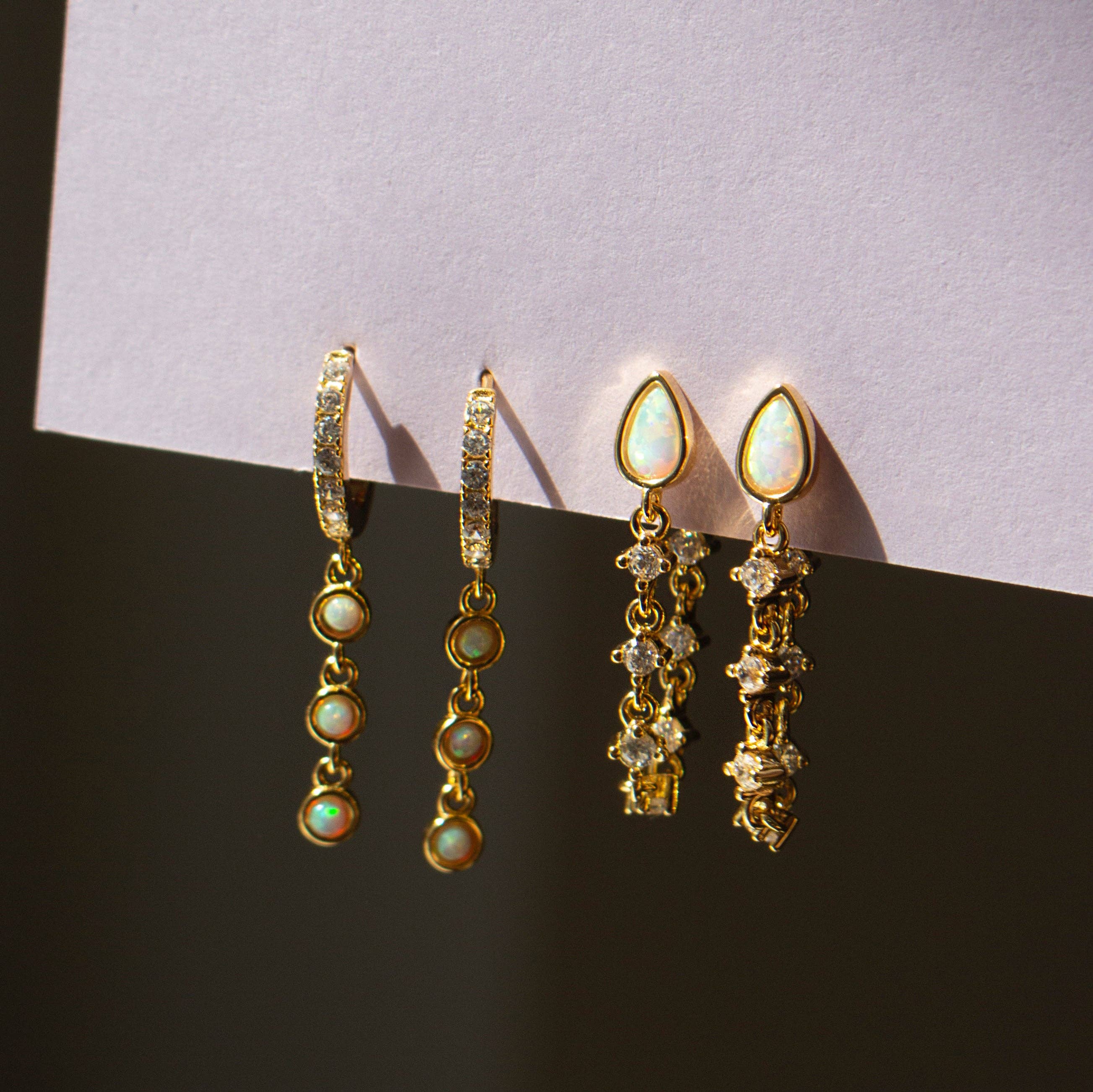 SOPHIA OPAL HUGGIES GOLD: GOLD