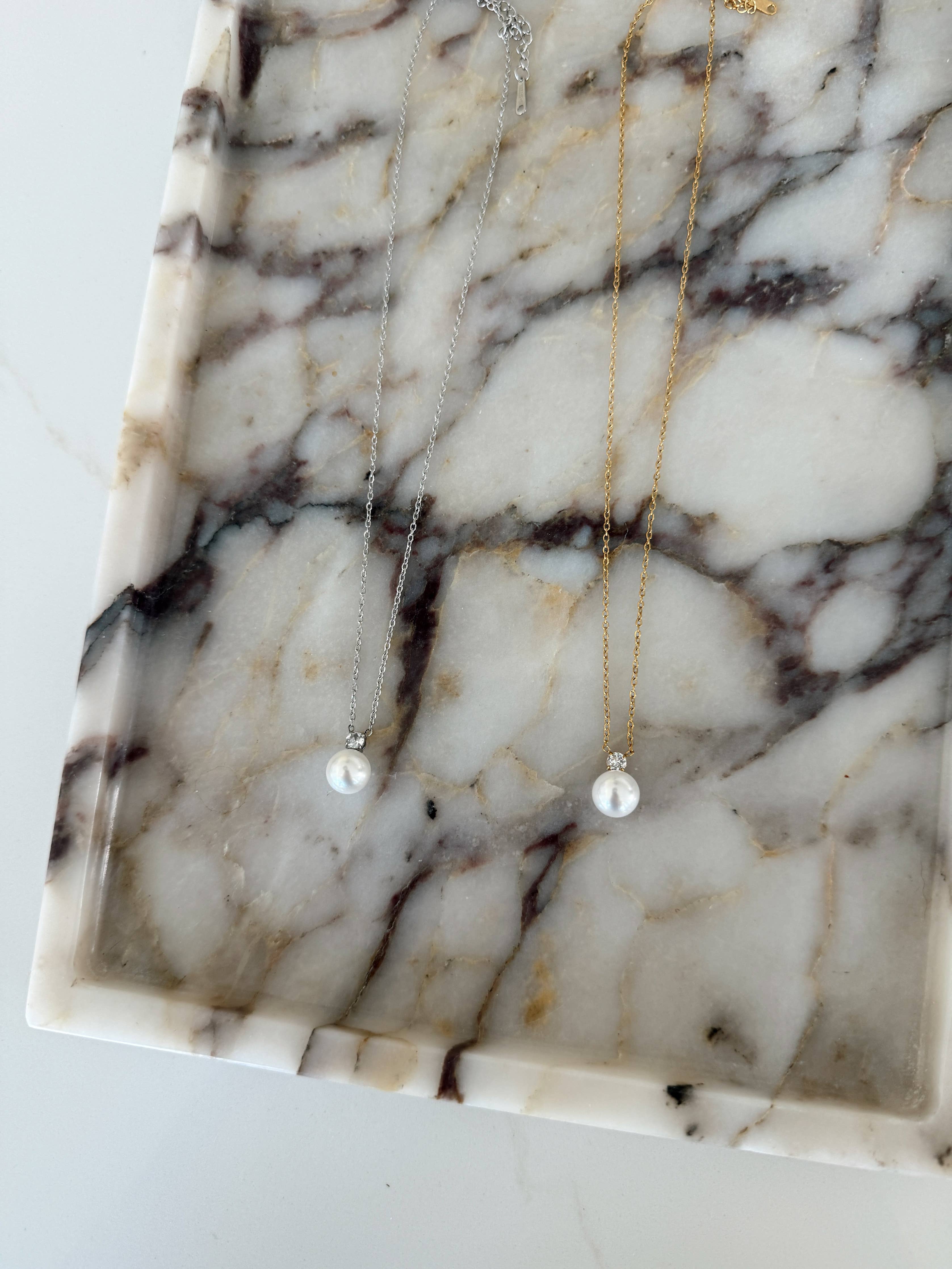 Gia Necklace: Gold