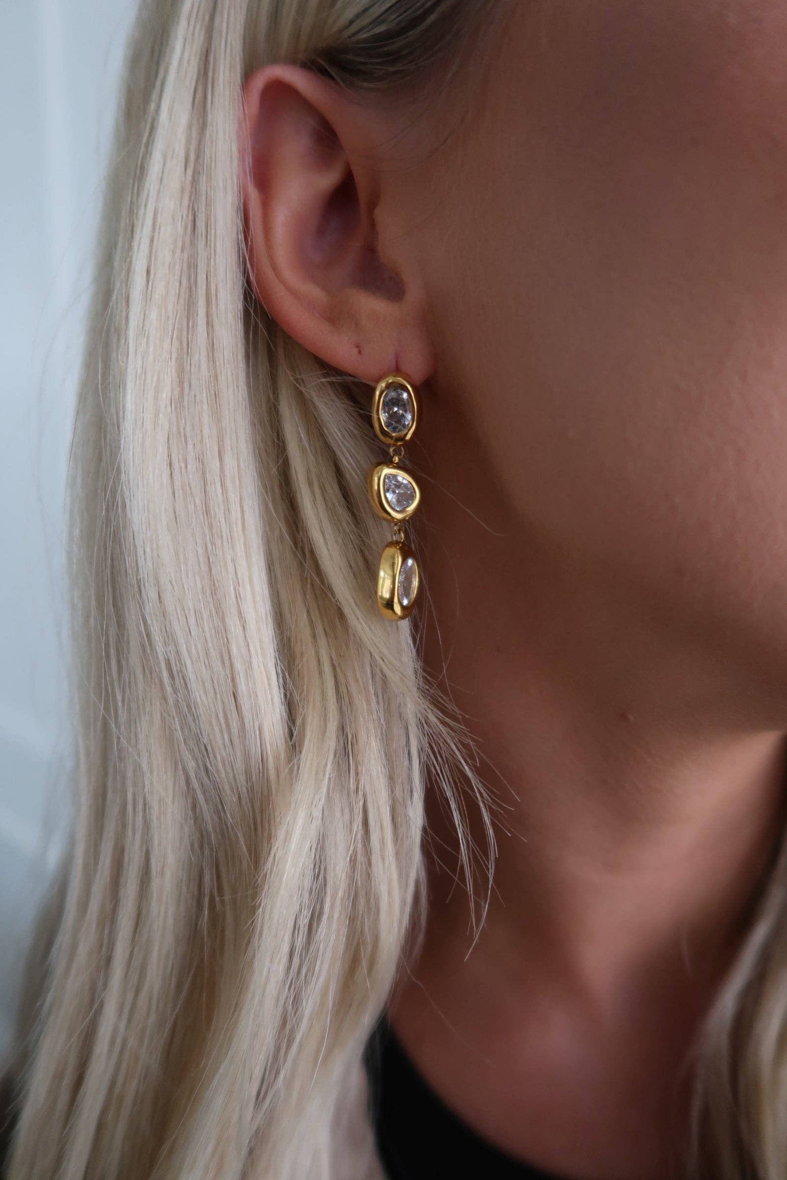 Chloe Earring