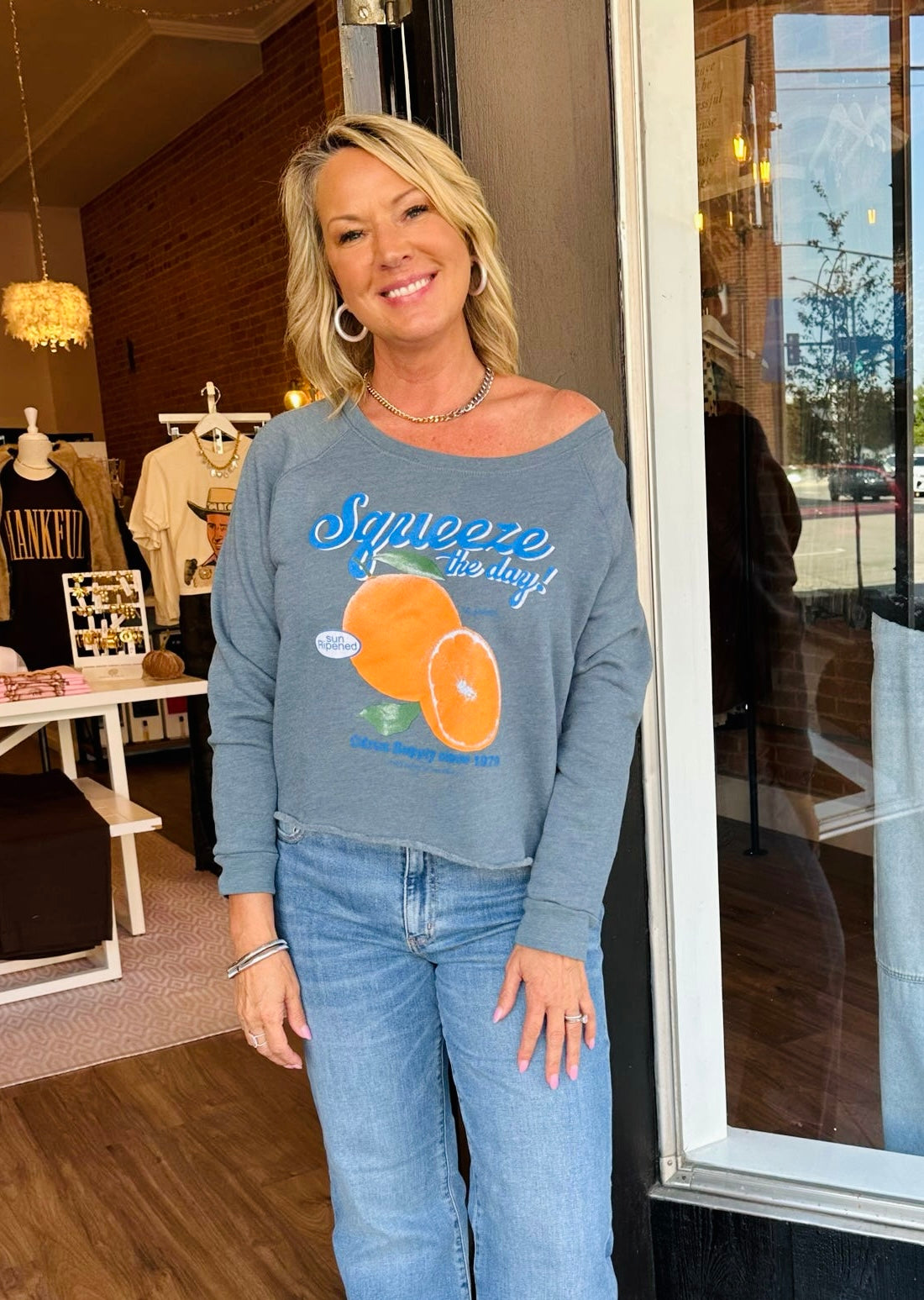 Squeeze the Day Pullover