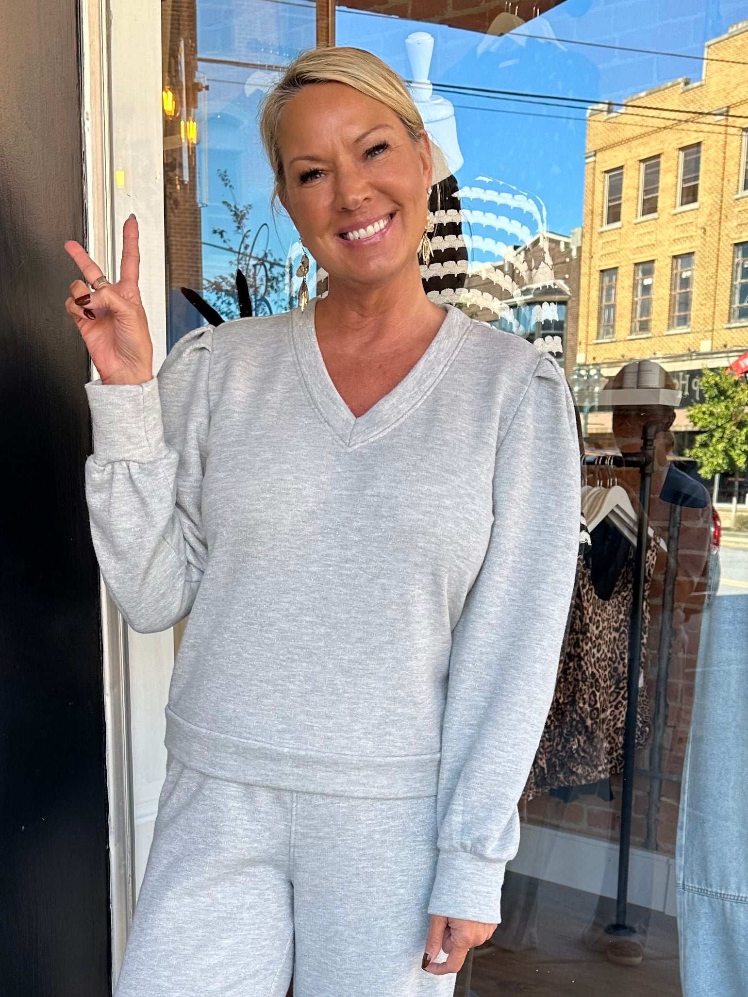 Harlem V-Neck Pullover