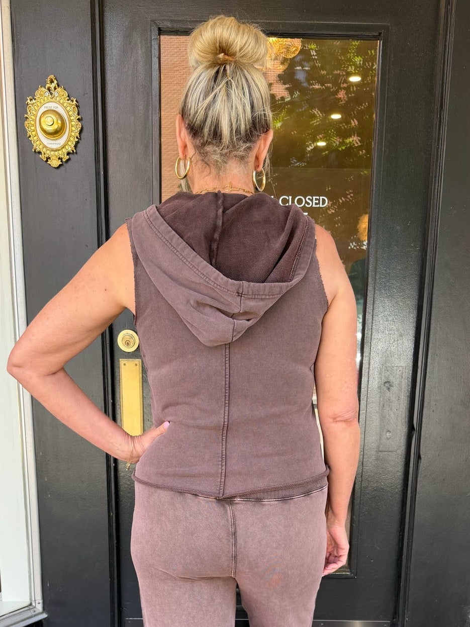 Zoey Sleeveless Zip-Up