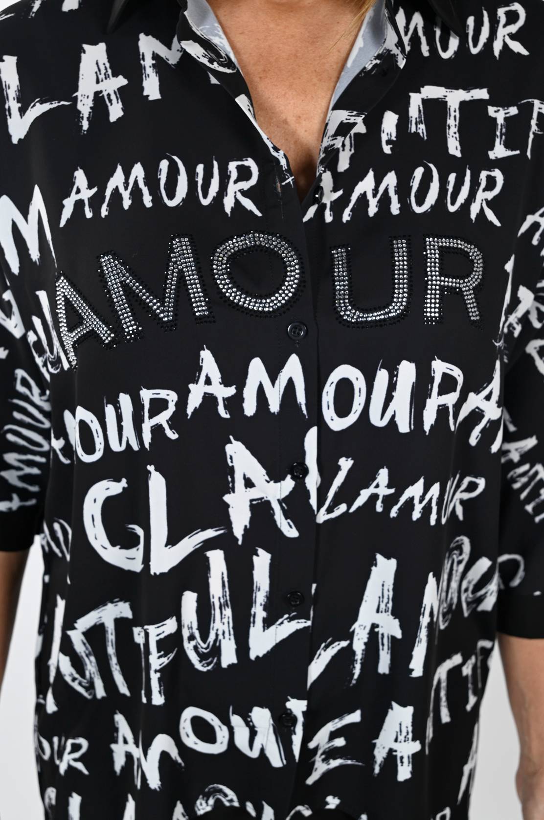 AMOUR Statement Blouse