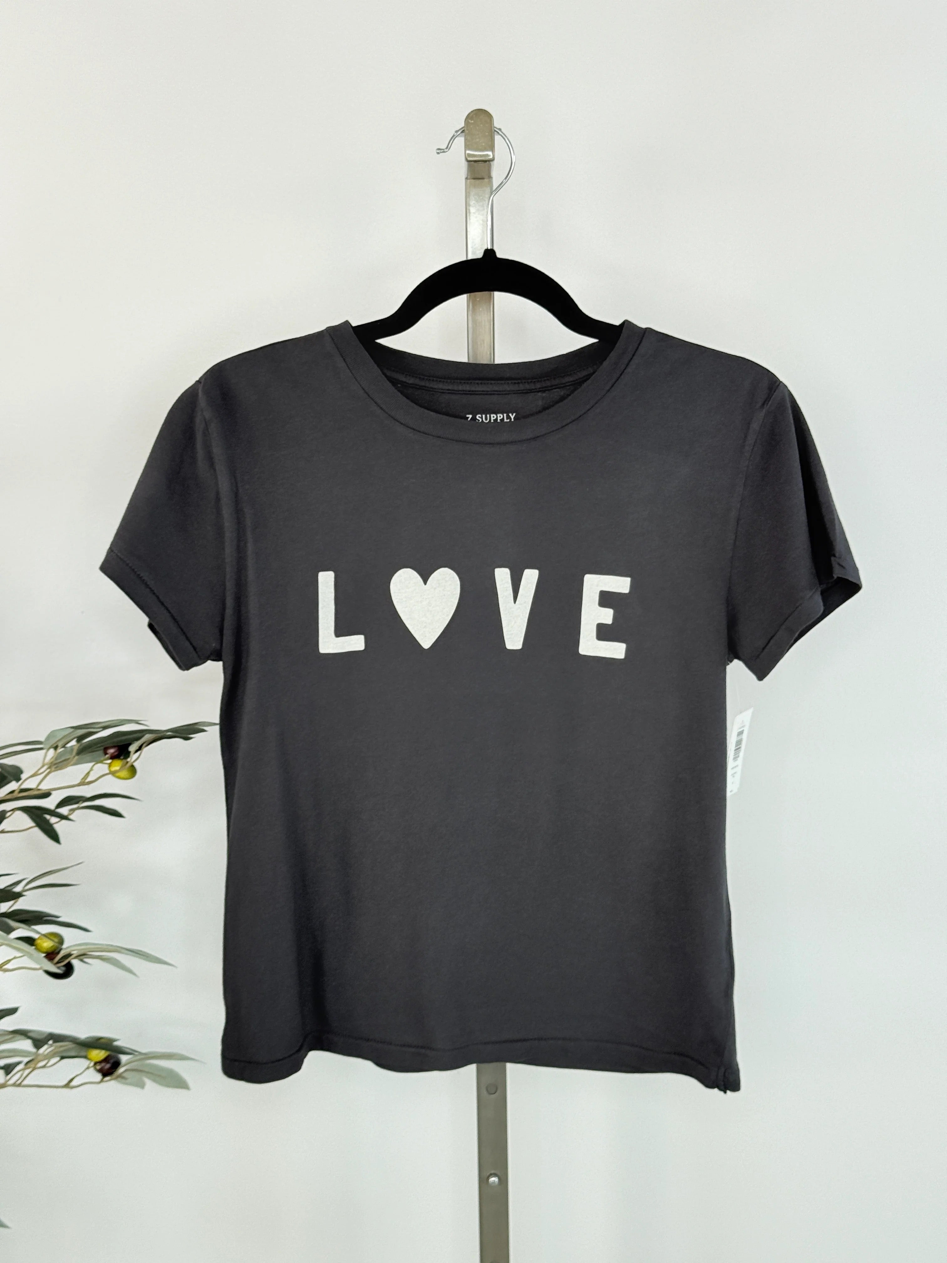 Adore Tourist Tee Black Sand