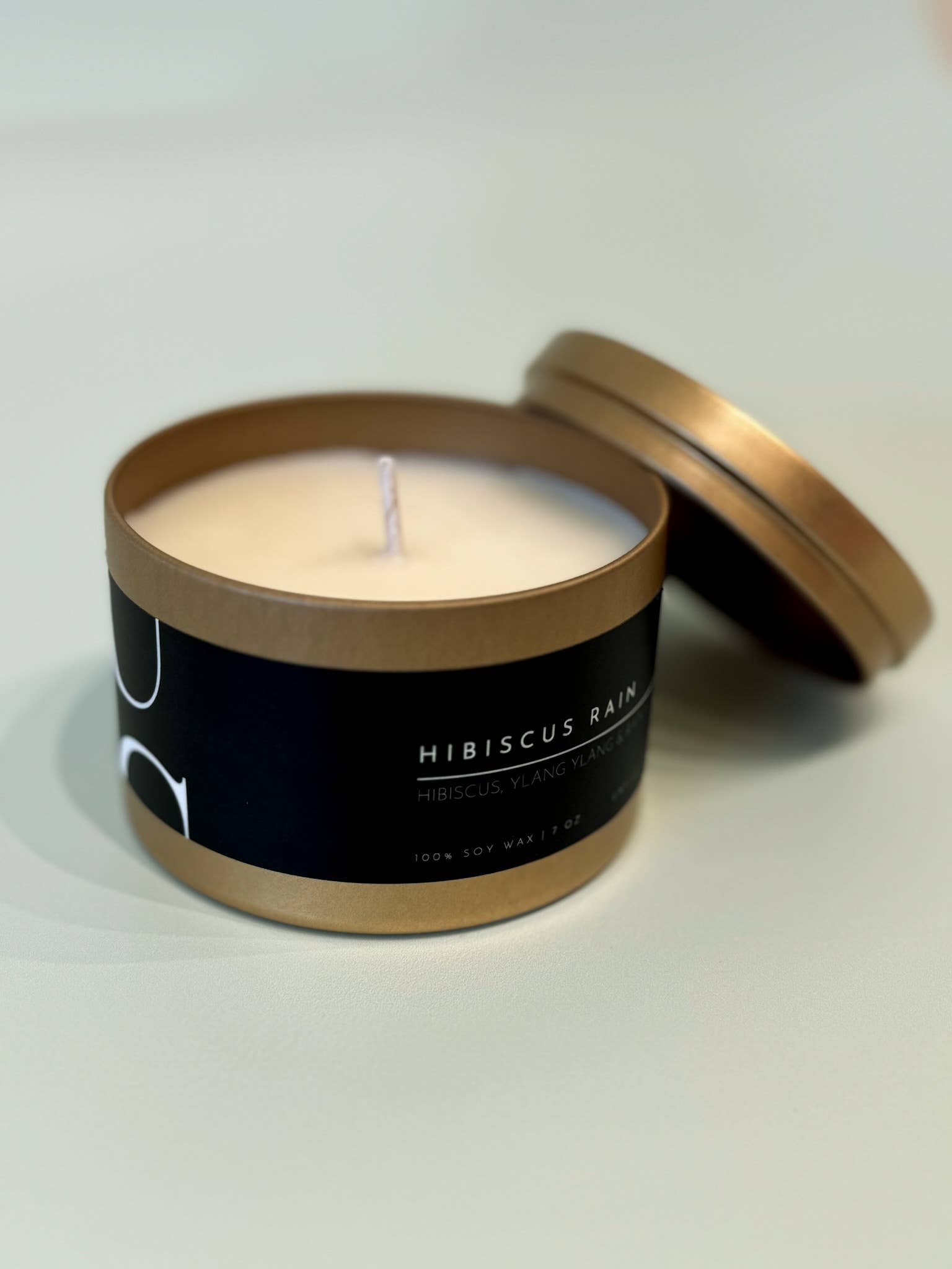 Matte Gold Travel Tin Soy Candle: Exotic Cardamom