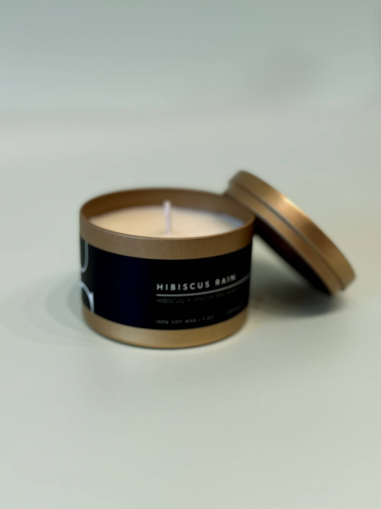 Matte Gold Travel Tin Soy Candle: Exotic Cardamom